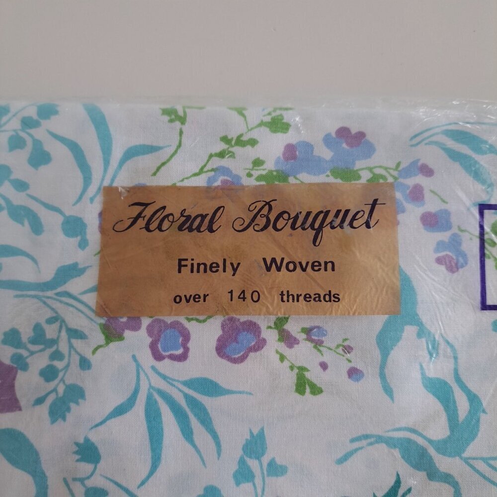 Vintage Floral Banquet Sheet New Dead stock Double Bed Fitted Bottom Japan - Picture 3 of 8